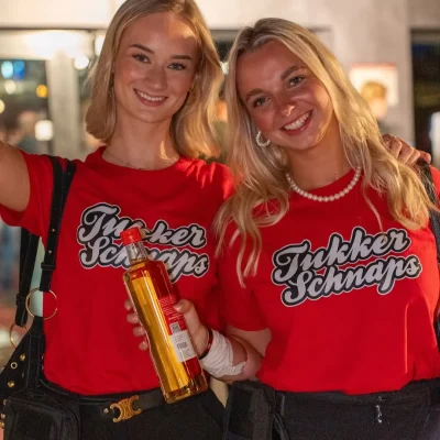 Tukker Schnaps promotiedames bij FC Twente